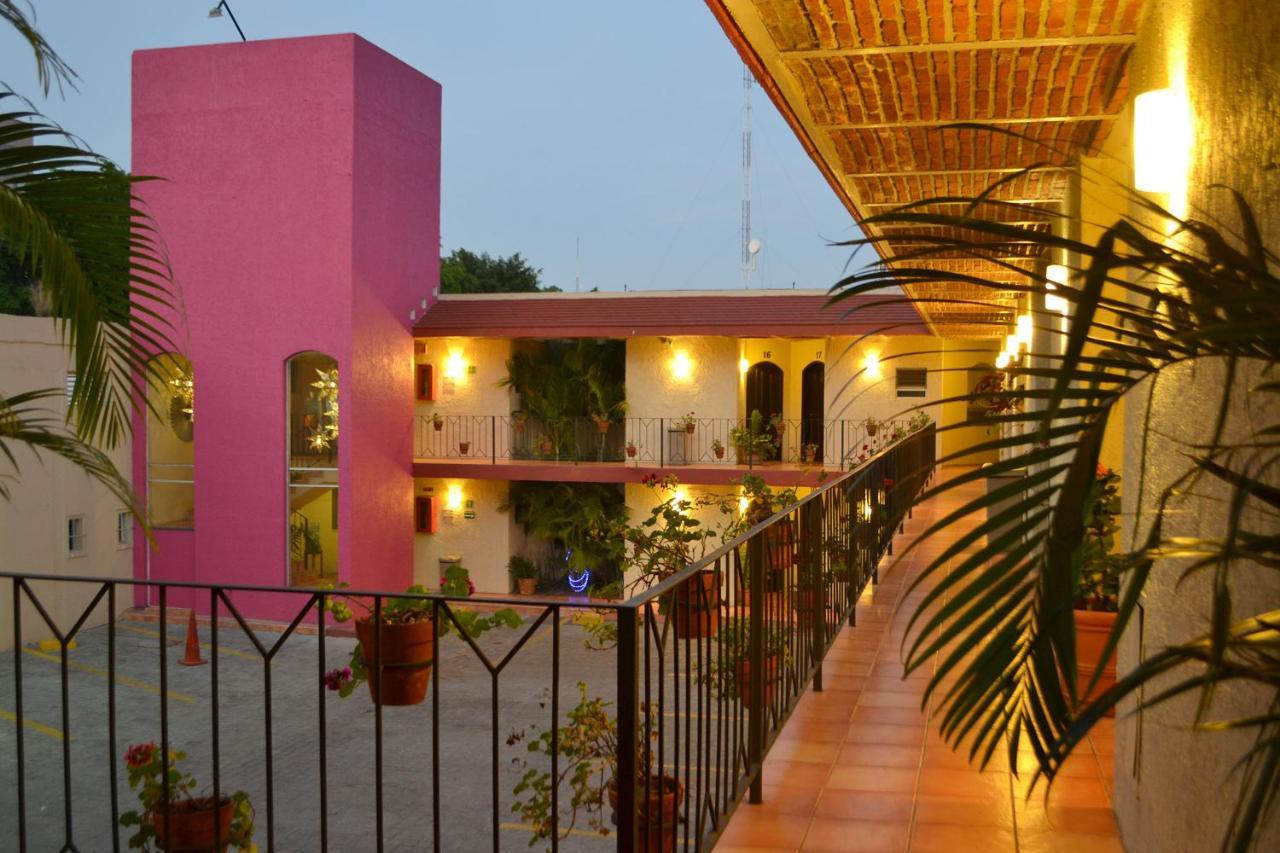 Hotel Villa Del Sol Expo Guadalajara Exterior foto